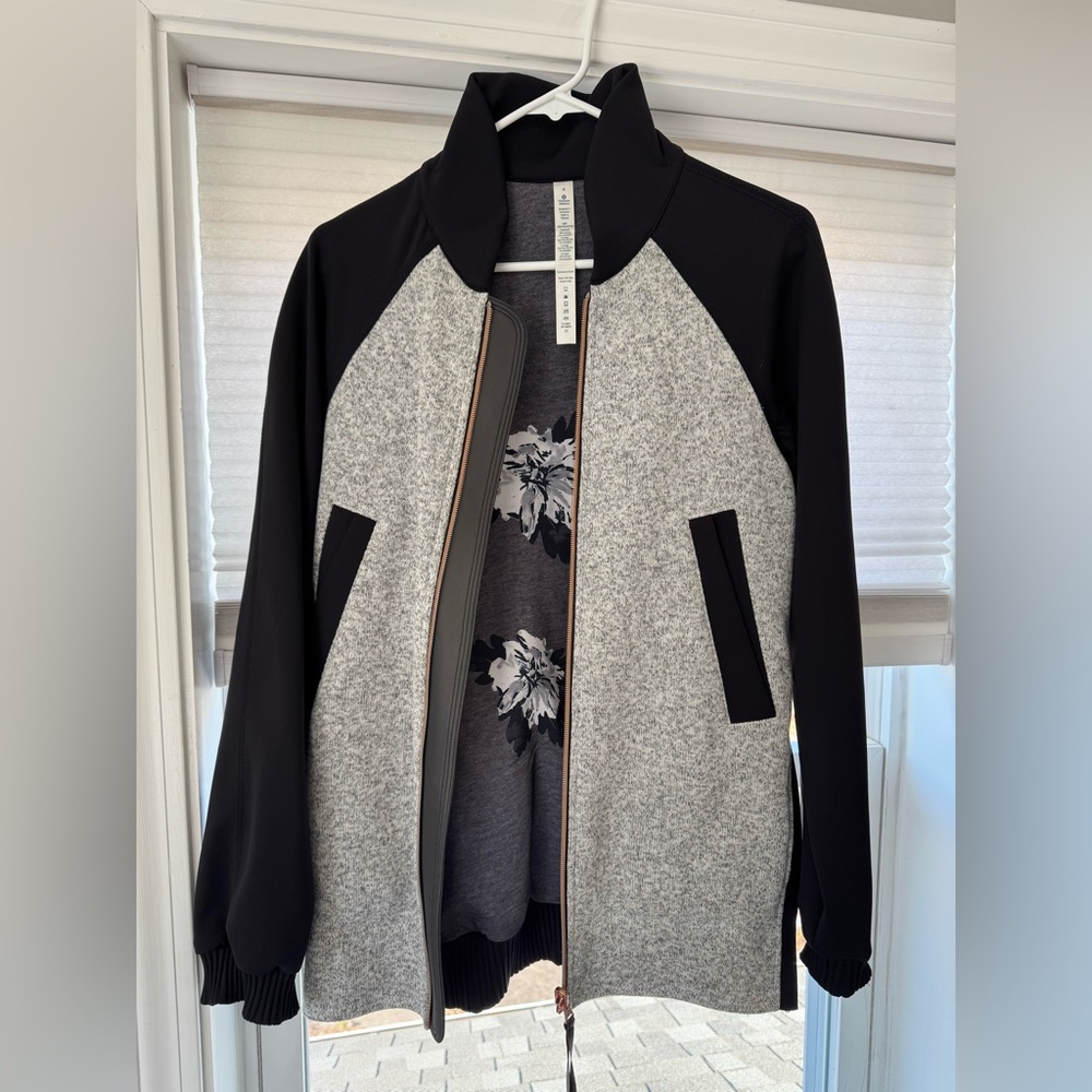 EUC Lululemon Both Ways Bomber Jacket, Size 4